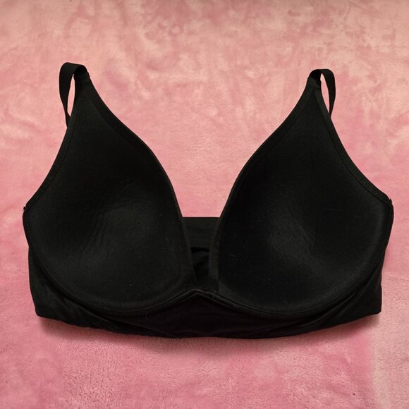 3 pairs of 32DD bras (2 VS & 1 PINK) - Picture 7 of 11